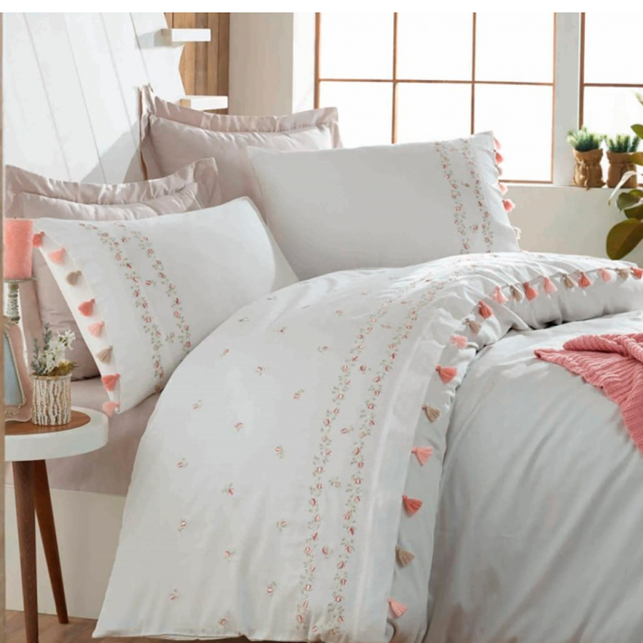 Royal комплект постельного белья с вышивкой